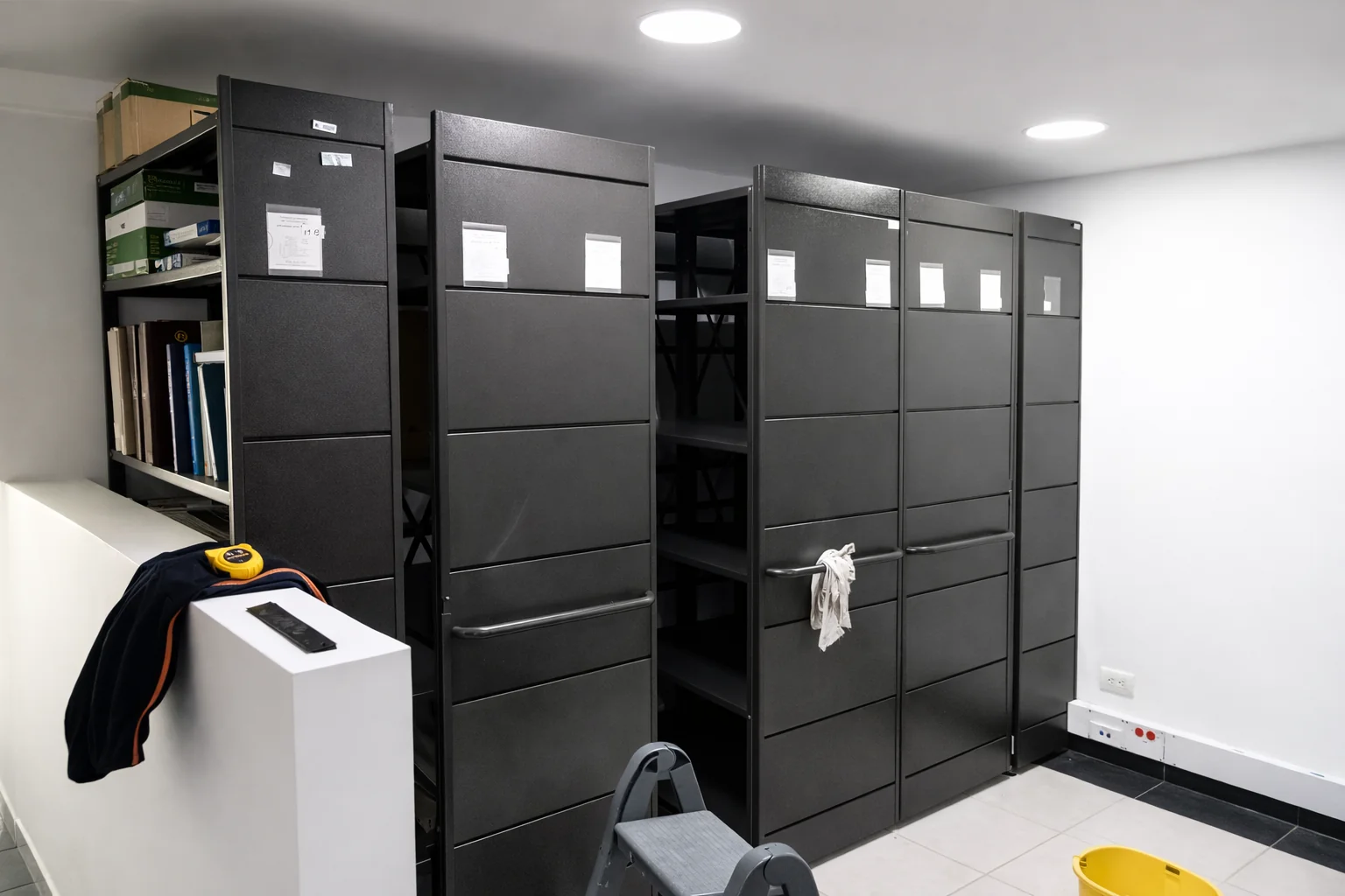 Escuela de Cadetes de Colombia | Instalación y Mantenimiento de Archivo Rodante 7